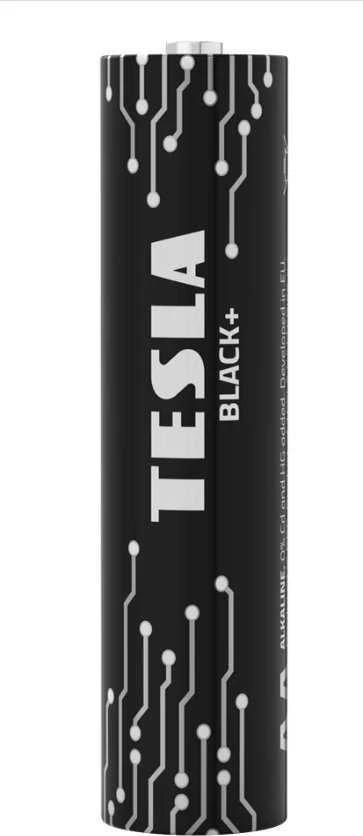 Tesla Black+ AAA baterija iš arti