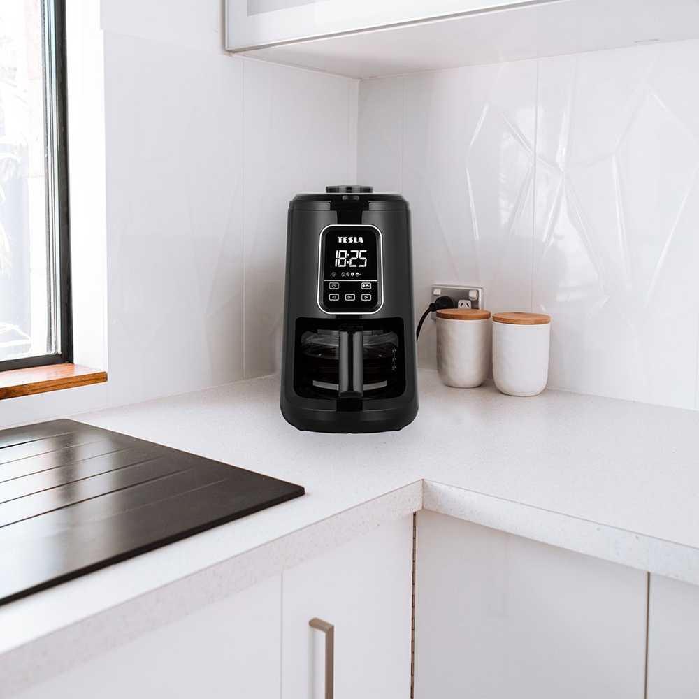 Tesla CoffeeMaster ES400 juodas