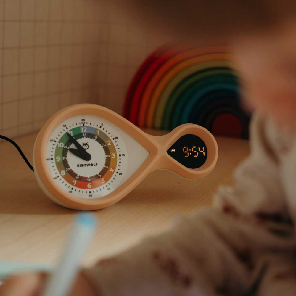 TFA Kidywolf analoginis ir skaitmeninis žadintuvas, rožinis
