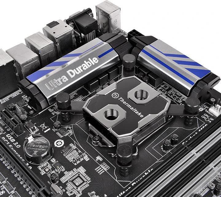 „Thermaltake Pacific RL140 D5“ vandens aušinimas (CL-W072-CU00BL-A)