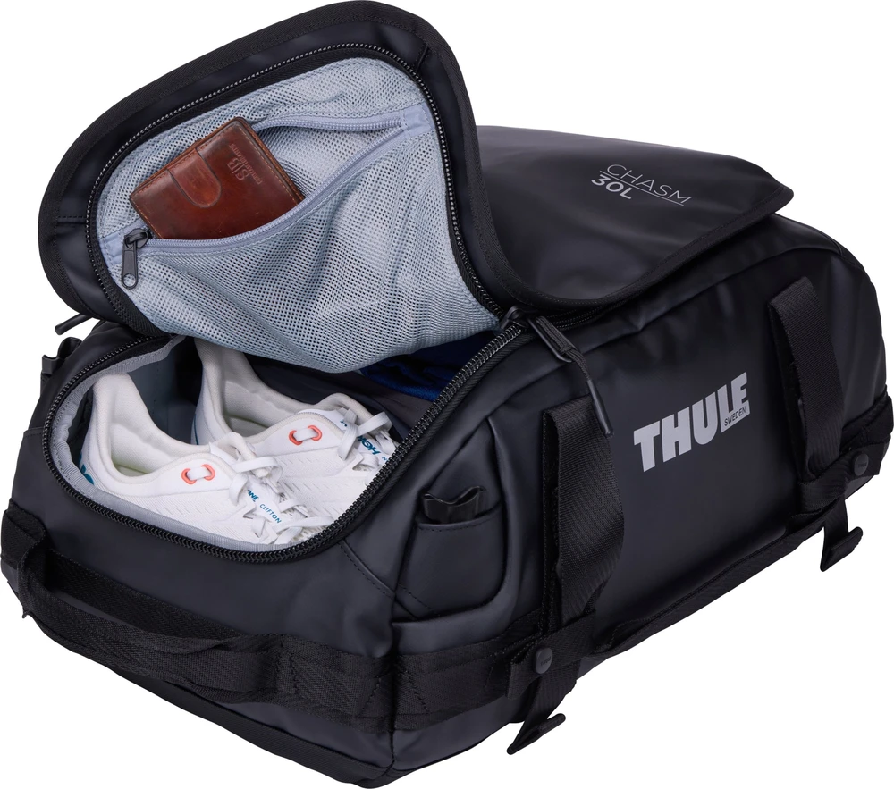 Thule | Duffel Bag, 30L | Chasm | Atsparus vandeniui | Juodas