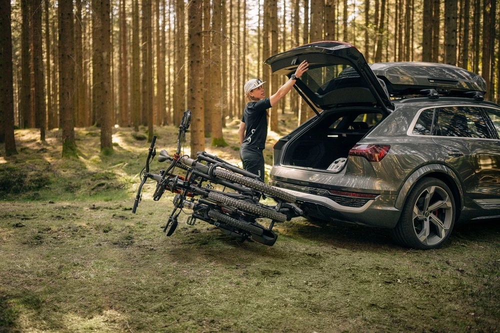 Thule Easyfold 3 dviračių laikiklis 3 elektriniams dviračiams