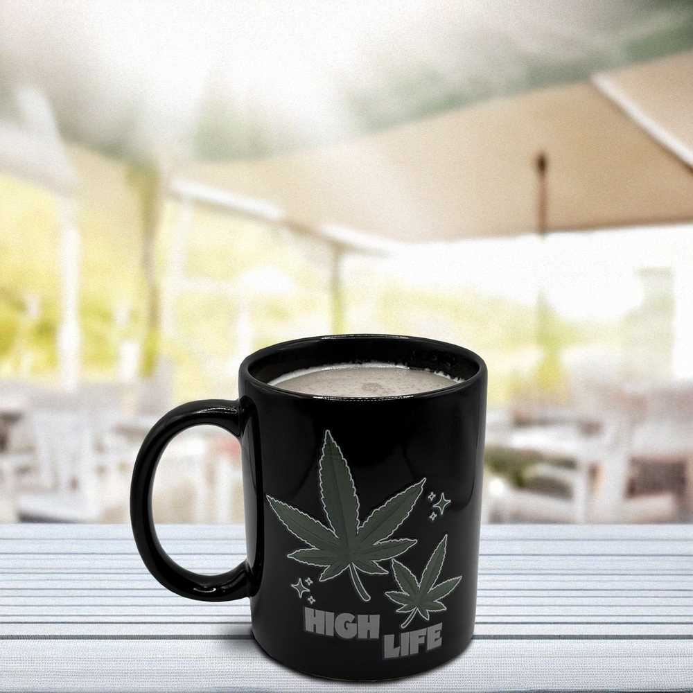 Thumbs Up Mad Monkey Puodelis „High Life Weed“ su besikeičiančia spalva