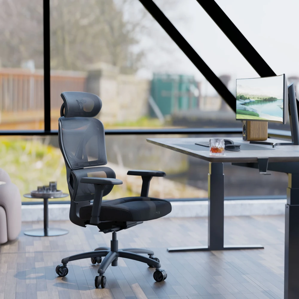 „ThunderX3 XTC Cushion“ ergonominė žaidimų kėdė – juoda
