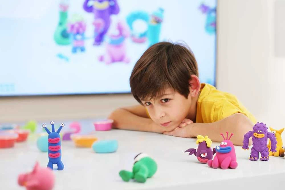 Tm Toys Hey Clay - Plastikinė masė paukščių modeliavimui su ferma