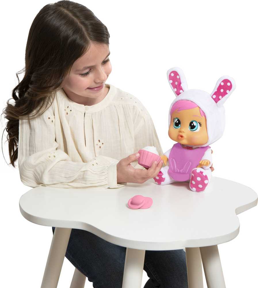 TM Toys Cry Babies Loving Care lalka Coney