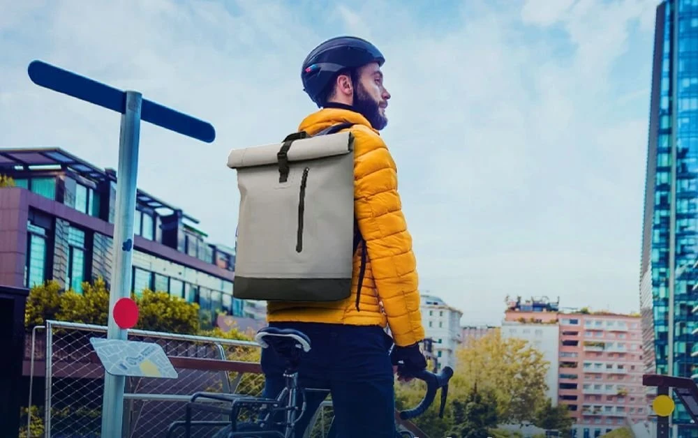 TnB Kuprinė Krepšys na hulajnogę paspirtukas rower neperšlampamas Roll-top 25L Duży TNB / UMWATERBAG2GN