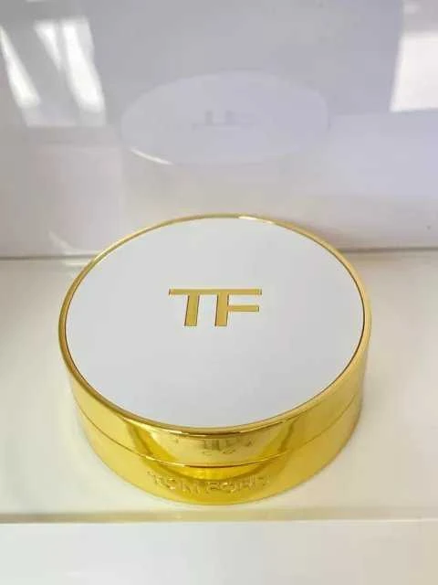 Tom Ford Soleil Compact Foundation 9.0 Deep Bronze SPF 40 Papildomas, 12 g