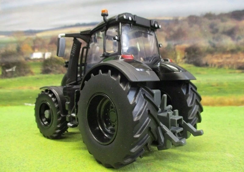 TOMY Britains traktorius Ford TW20 43322 /3