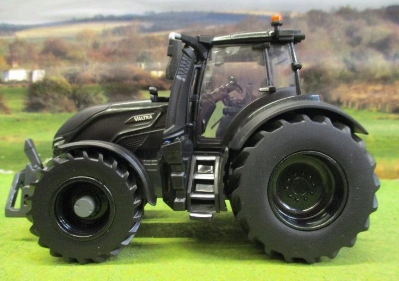 TOMY Britains traktorius Ford TW20 43322 /3