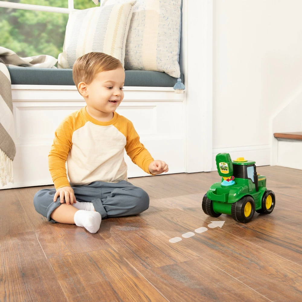 Tomy John_Deere Žaislinis traktorius John Deere KEY N GO JOHNNY 47500