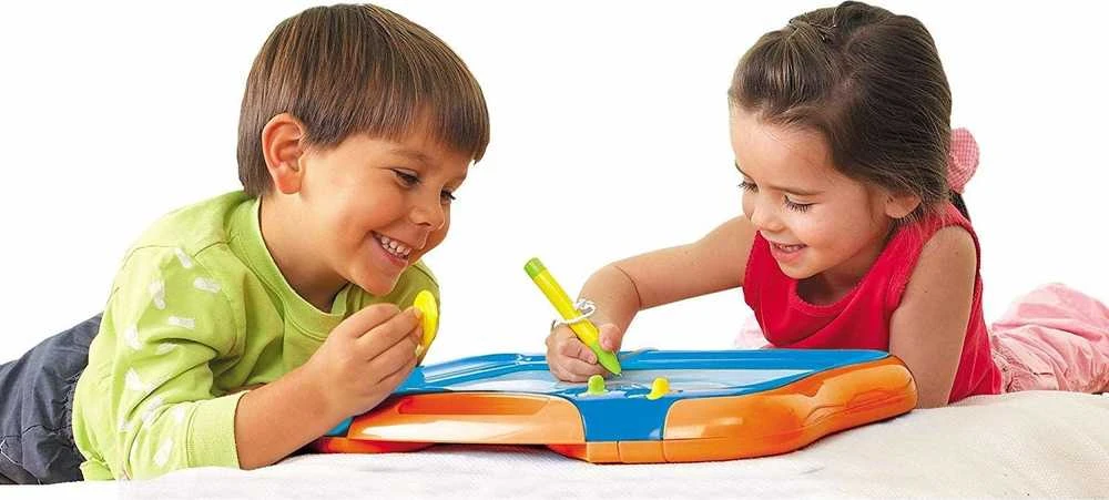 Tomy Tomy Nr aprašymas Megasketcher Classic piešimo lenta universalus