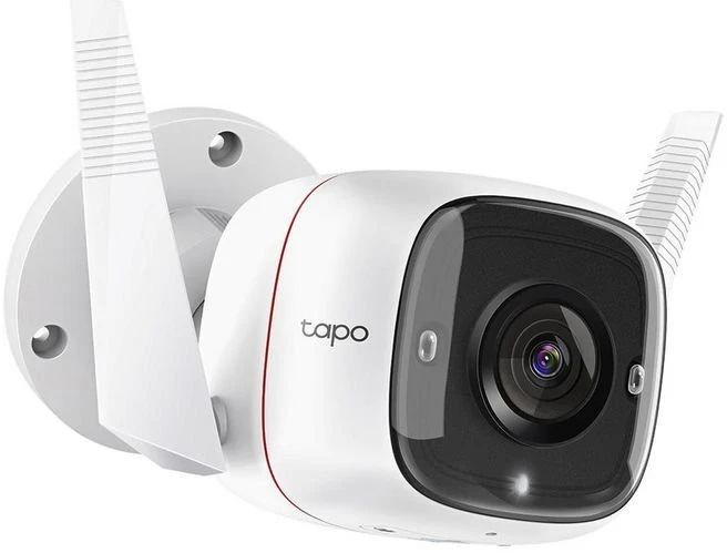TP-Link Tapo lauko kamera su ryšio antenomis