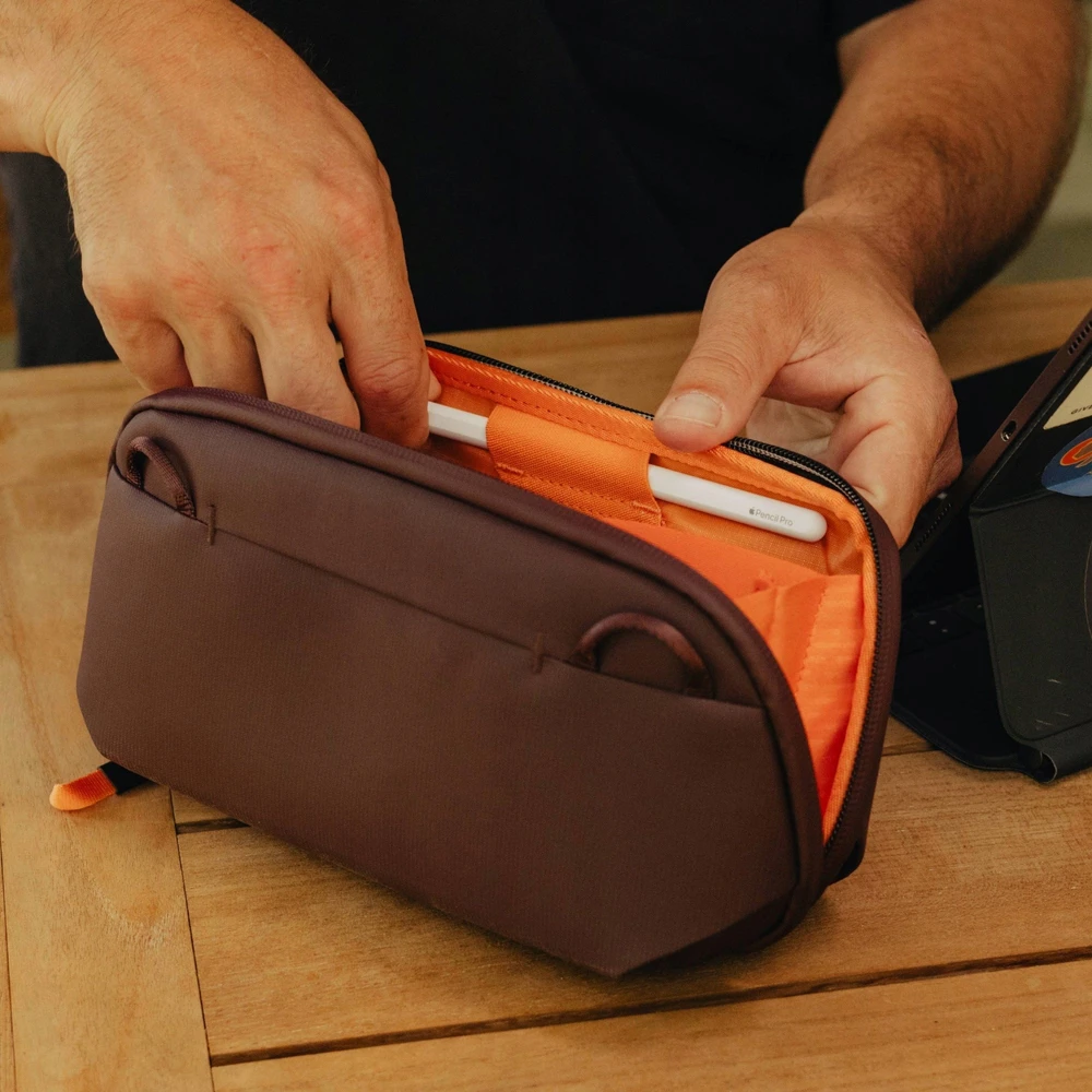 Peak Design Kasetė Travel Line Peak Design Tech Pouch Small Eclipse - violetinė