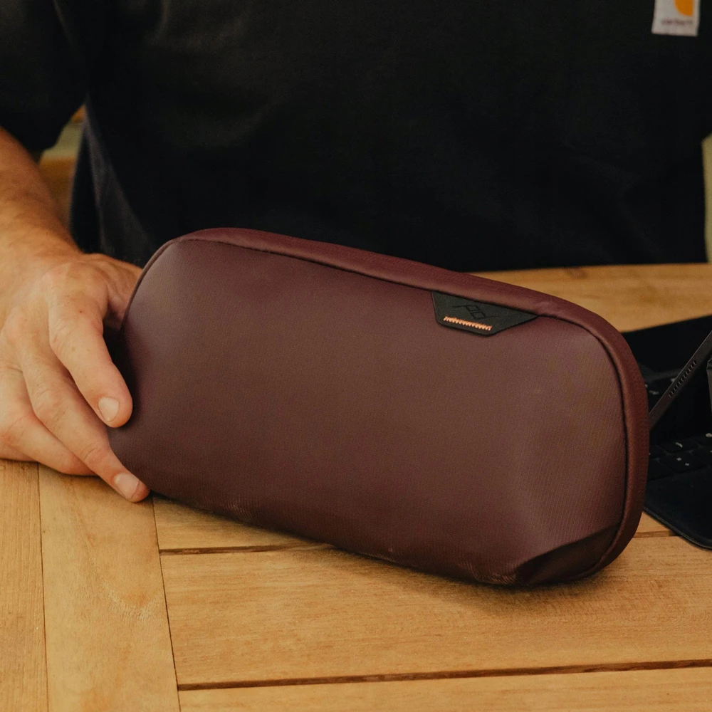 Peak Design Kasetė Travel Line Peak Design Tech Pouch Small Eclipse - violetinė