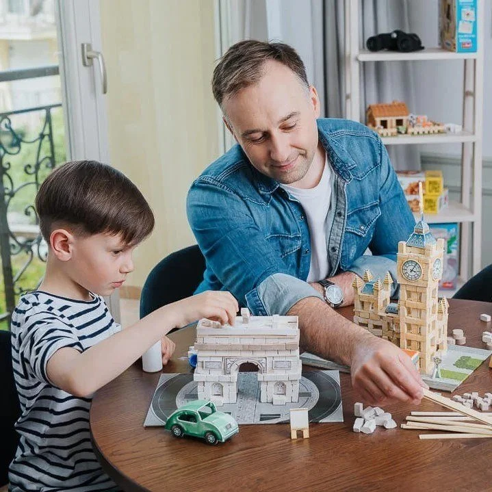 Trefl Rankdarbių rinkinys Brick Trick Tower Bridge su plytomis ir medžiu