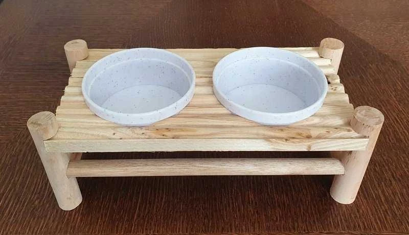 Trixie stovas su dubenimis graužikams ir triušiams, medinis / plastikinis, 24x10x8,5cm / 2x150ml