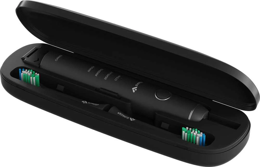 TrueLife SonicBrush šepetėlis atvirame juodame dėkle