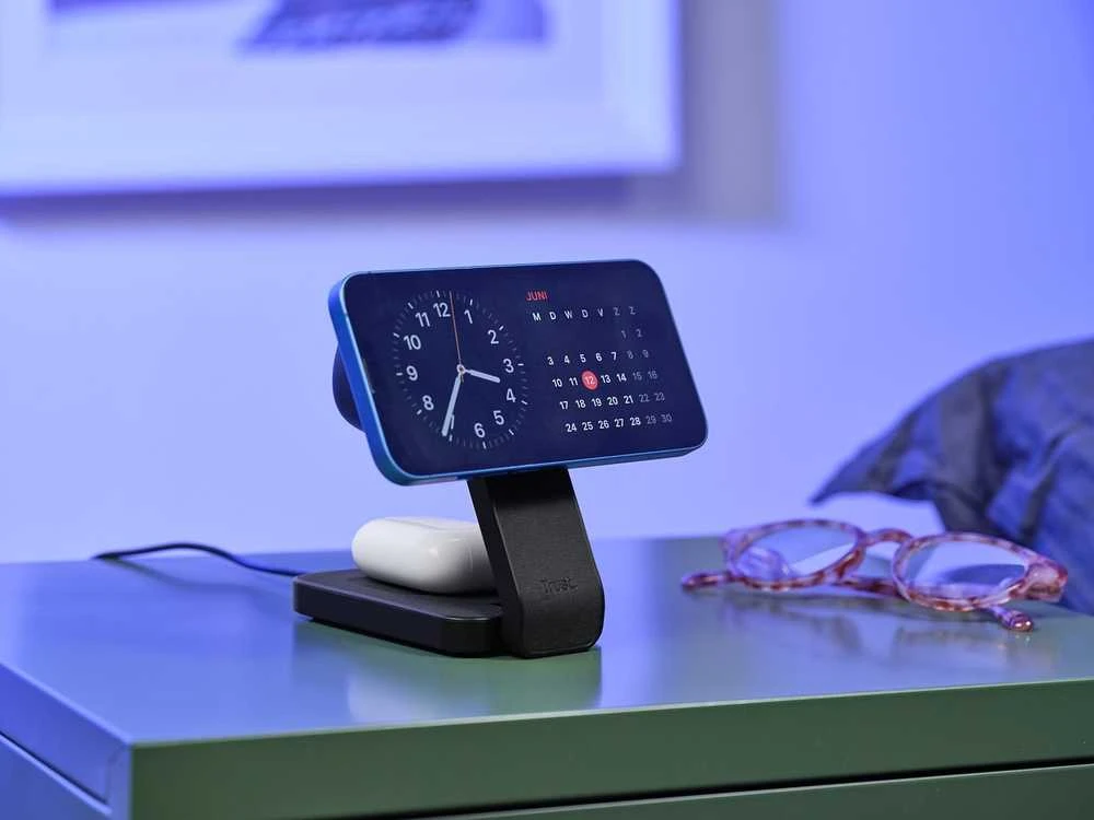 „Trust Viro“ – 3 viename belaidis magnetinis įkrovimo stovas