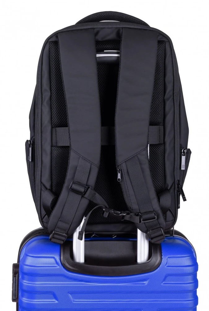 Turistinė kuprinė Bange Kuprinė DONAU TRAVEL Berlin, 15,6'', 16l, USB + kabelis, juoda