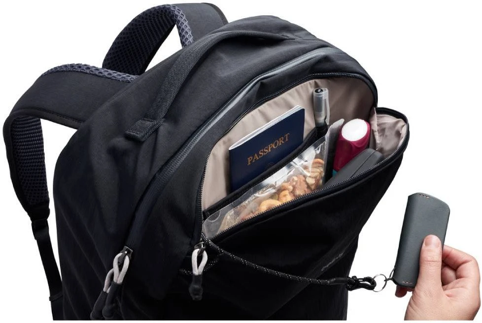 Bellroy Lite Travel Pack - plecak kelioninis 30L su kieszenią na laptop (juodas)