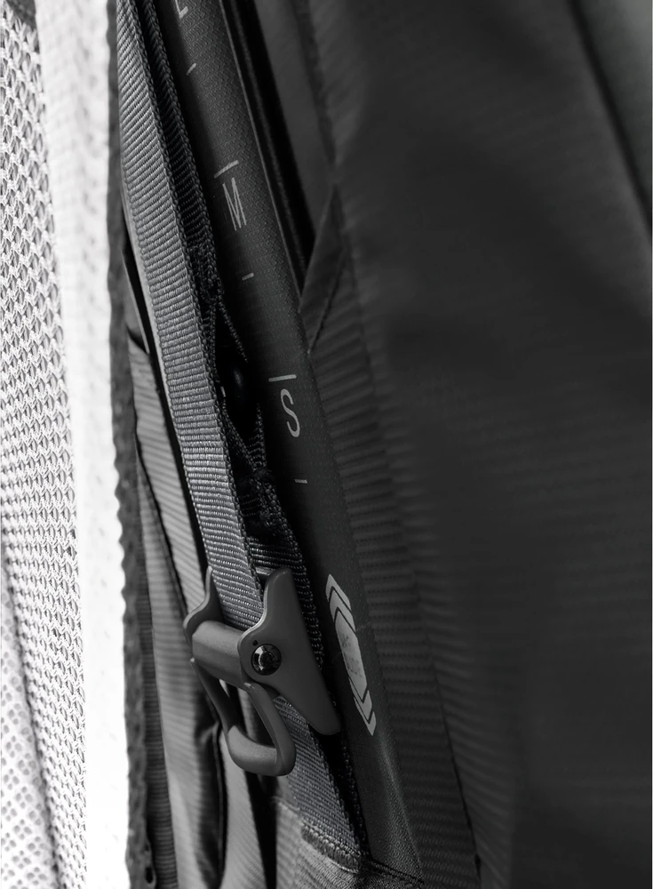 Turistinė kuprinė Deuter Futura Air Trek 45 +10 SL - Juoda