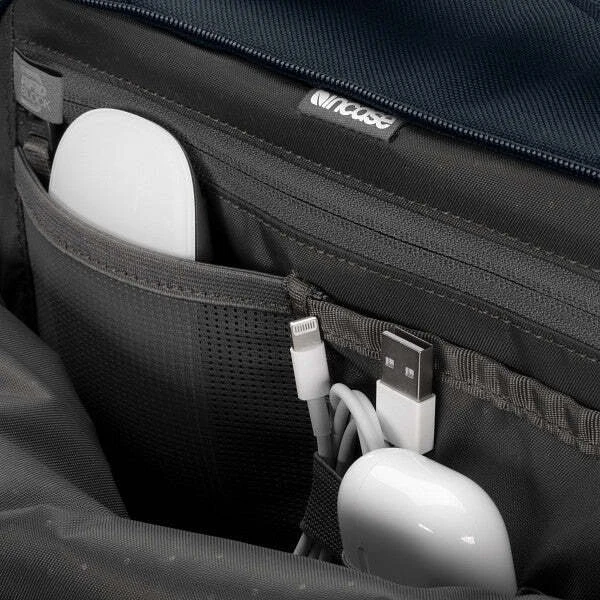 Turistinė kuprinė Incase A.R.C Travel Pack – Navy (INCO100682-NVY)