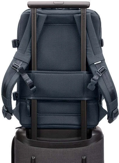 Turistinė kuprinė Incase A.R.C Travel Pack – Navy (INCO100682-NVY)