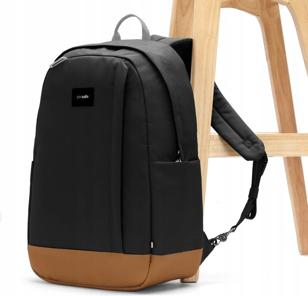 Miesto kuprinė Pacsafe Go 25L – Juoda su apsauga nuo vagysčių