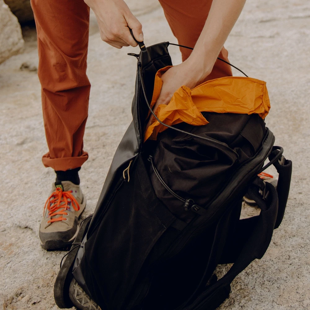 Turistinė kuprinė Peak Design Kuprinė Outdoor Backpack 25L Juodas