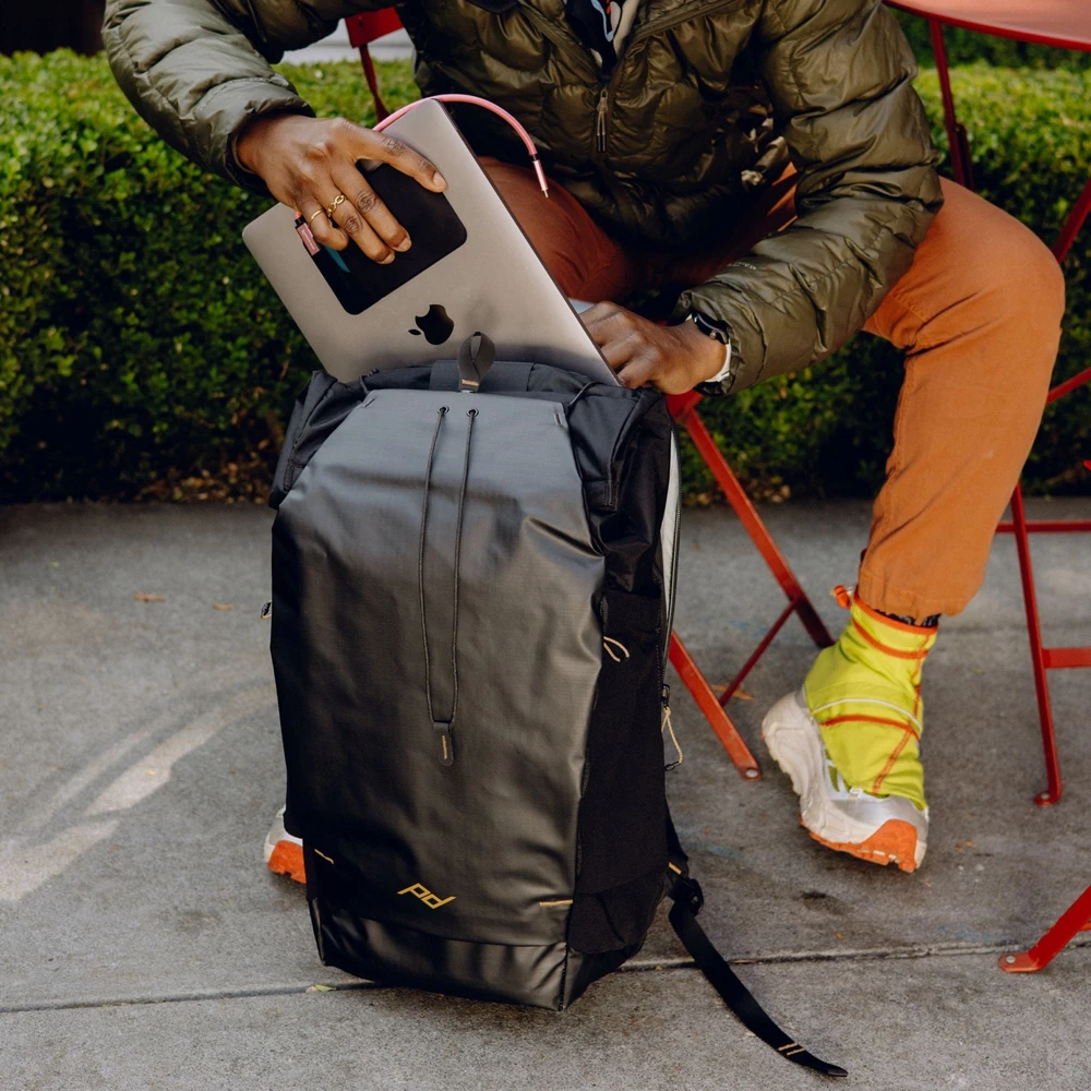 Turistinė kuprinė Peak Design Kuprinė Outdoor Backpack 25L Juodas