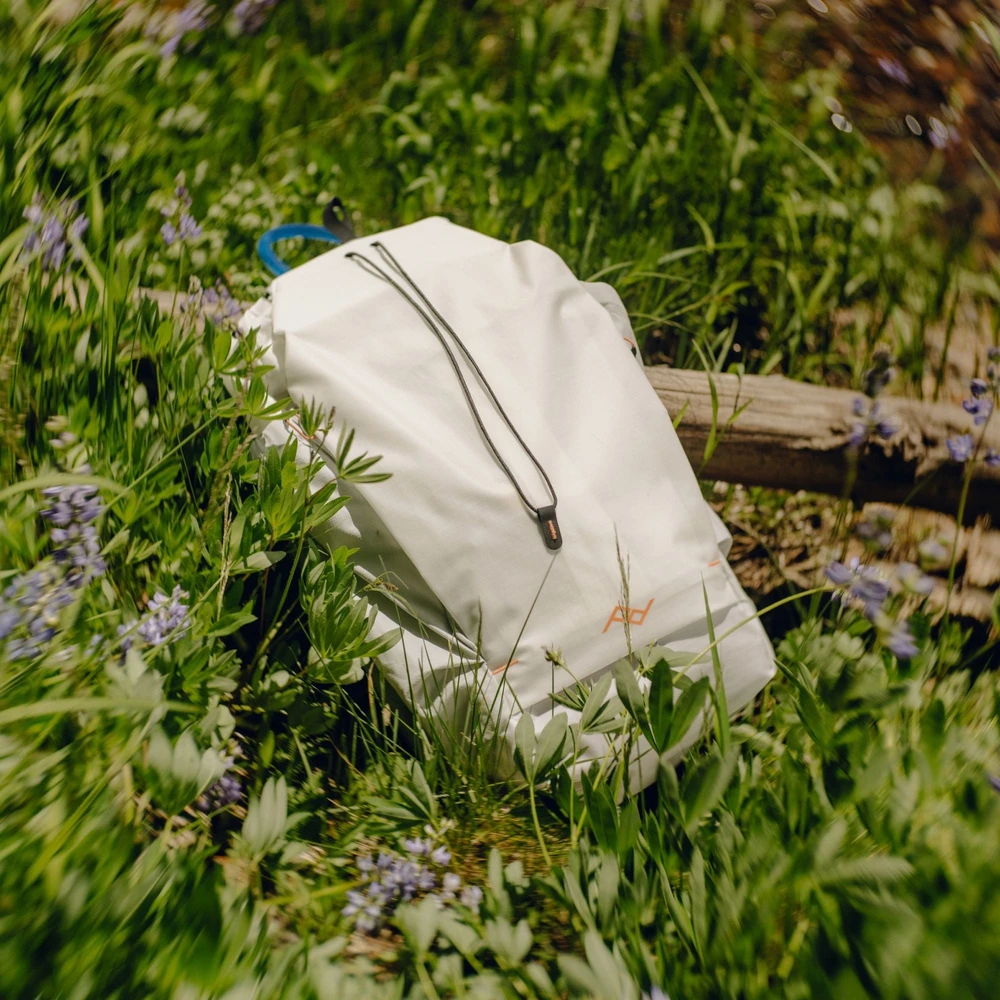 Turistinė kuprinė Peak Design Kuprinė Outdoor Backpack 25L Baltas