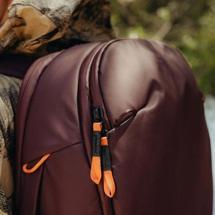 Turistinė kuprinė Peak Design Kuprinė Travel Line Peak Design Travel Backpack 30L Eclipse - Violetinis