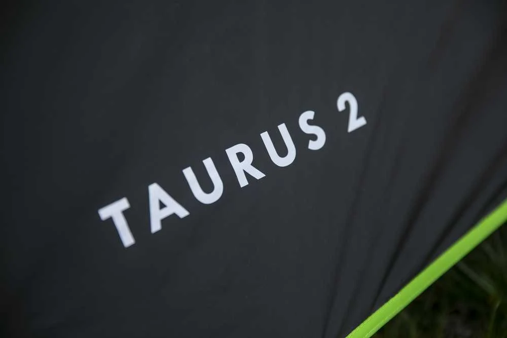 Turistinė palapinė Peme Taurus 2, Juodos ir žalios spalvos