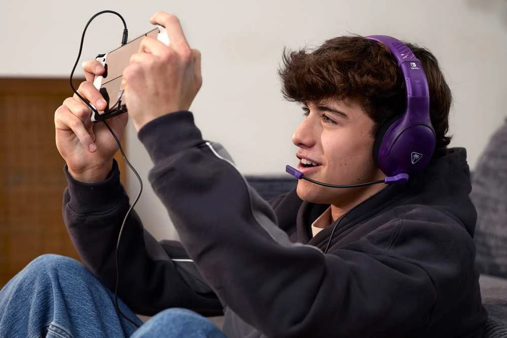 „Turtle Beach“ ausinės „Airlite Fit Nintendo Switch“, vaiduokliškai violetinės