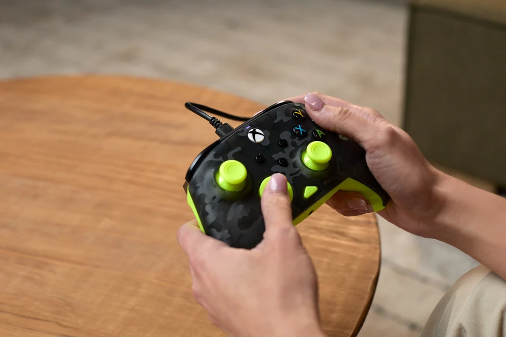 Turtle Beach Rematch Core Laidinis Žaidimų Pultelis | Ghost Camo Juoda/Geltona | XBOX