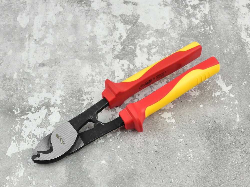 Tvardy Izoliuotos replės laidų kirpimui 250mm VDE (48)