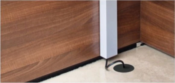 Tvarkyklės Delock DELOCK kabelių kanalas su dangteliu lipnus 35x20mm L 1m baltas