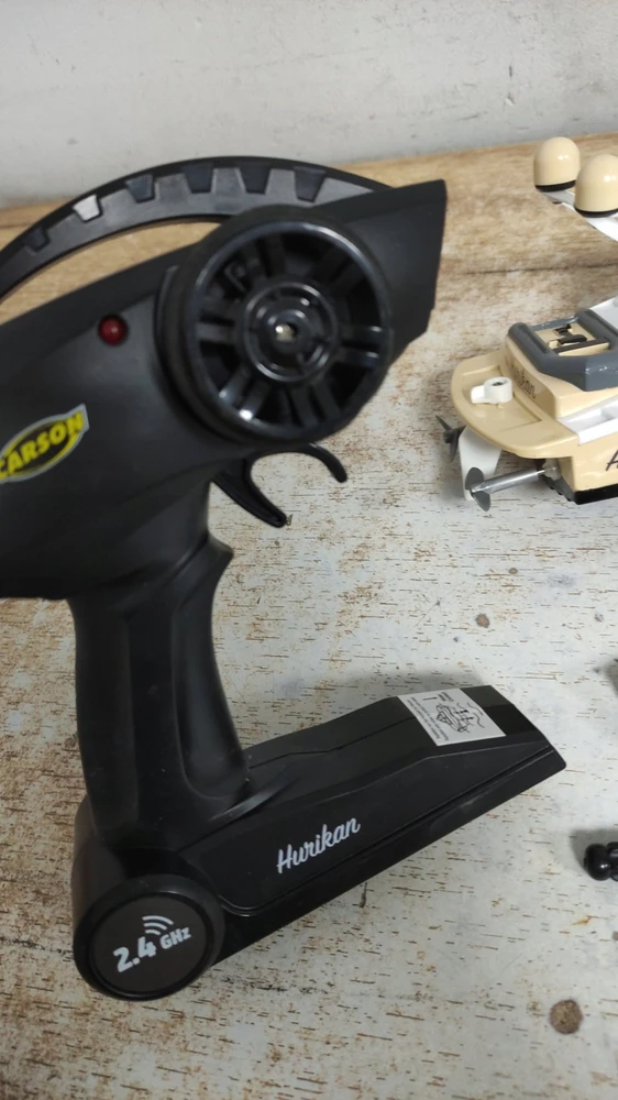 Tamiya Carson RC jachta Hurikan 2,4G 100% RTR