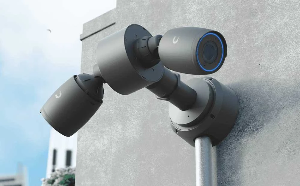 Montavimo laikiklis dviem „UniFi“ kameroms „Ubiquiti UACC-Camera-DM-B“, skirtas „UniFi Bullet“, „Dome“, „Turret“