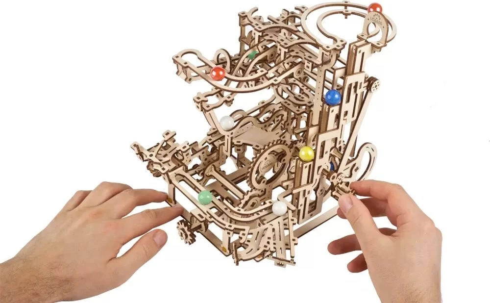 Marble Run – lygių keltuvas – mechaninis sulankstomas modelis – fanera – 315 elementų – Ugearsmodels