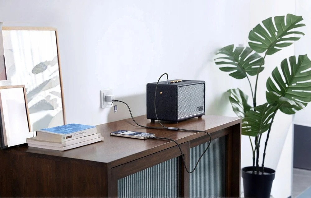 Adapteris audio Ugreen su funkcijakowanie 2in1 USB-C - USB-A/C + mini lizdas - juoda