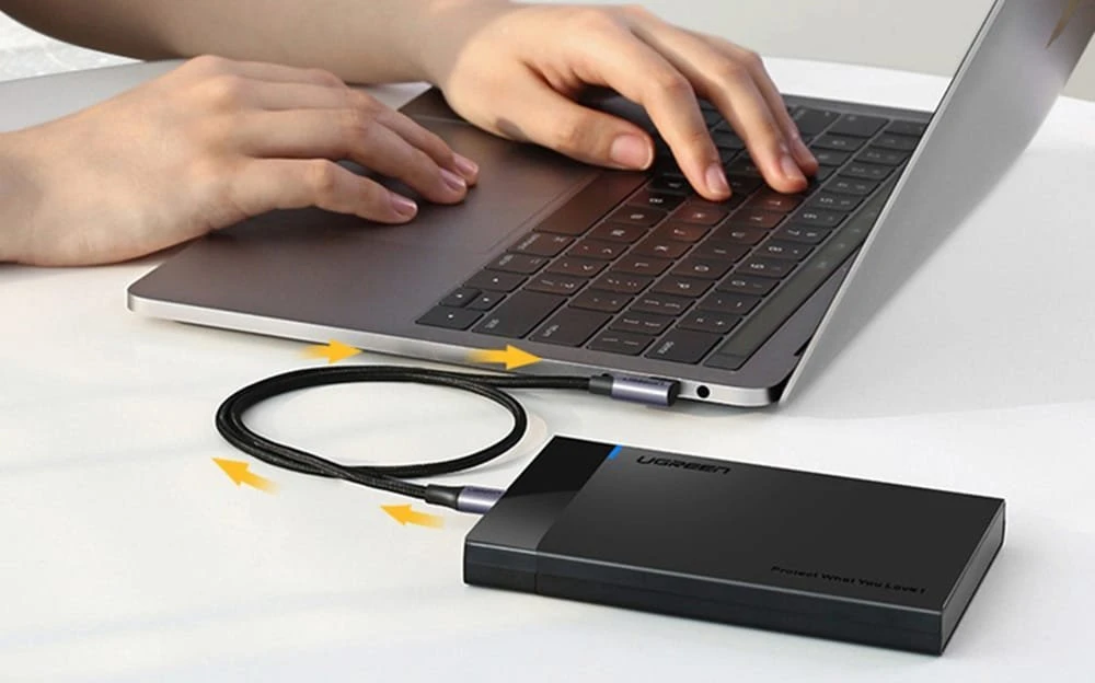 Kabelis USB-C do USB-C Ugreen US255, 3m, 60W, kątowy (juoda)