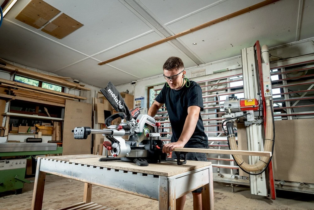Metabo KGS 18 LTX BL 254 2x 5,2Ah
