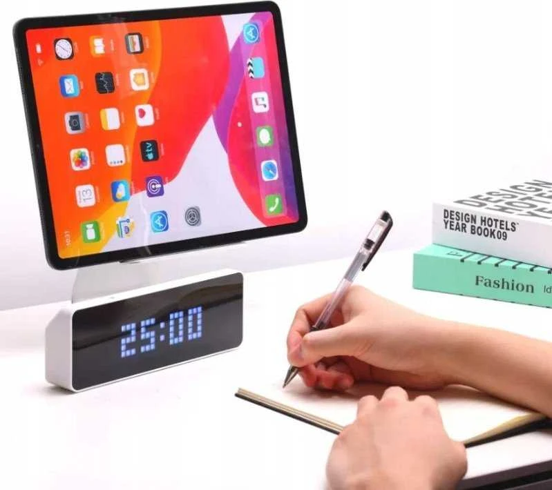 Laikrodis Wifi Ulanzi Pixel Clock Tc001