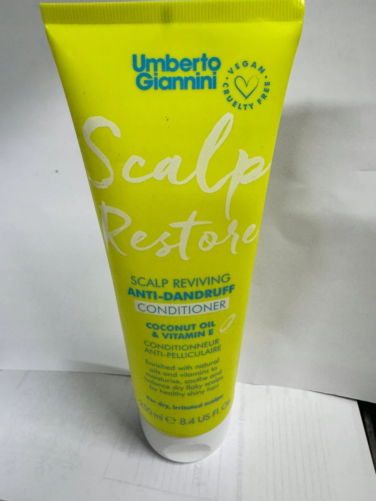 Umberto Giannini Scalp Restore Vegan & Cruelty-Free Hair Conditioner Nuo pleiskanų & Soothing, 250 ml