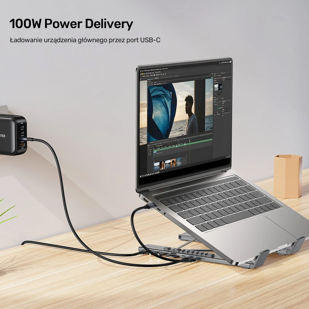 Unitek reguliuojamas nešiojamojo kompiuterio stovas su šakotuvu / HDMI / PD / SD