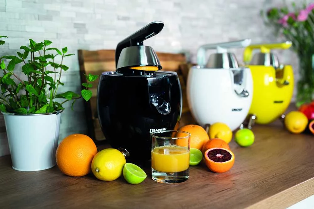 Sulčiaspaudė Citrusinė Spaudimo Mašina - Unold Citrus Press Power Juicy 300W, svirties rankena, 2 antgaliai, juoda sidabrinė