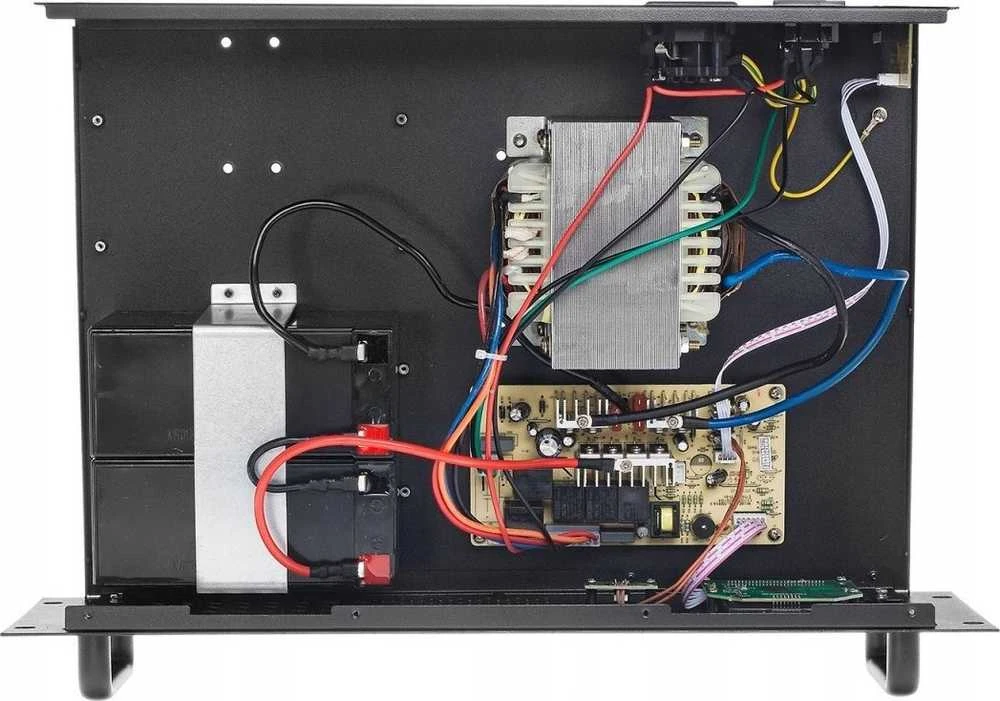 NEPERTRAUKIAMO MAITINIMO ŠALTINIS East EA2200 UPS (rack, LCD, 2000VA/1200W)