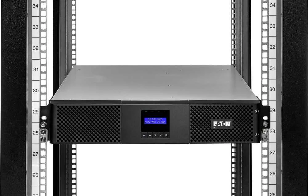 EATON 9E UPS AC 200/220/230/240V 900W 1000VA RS-232 USB išvesties jungtys 4 2U Juodas